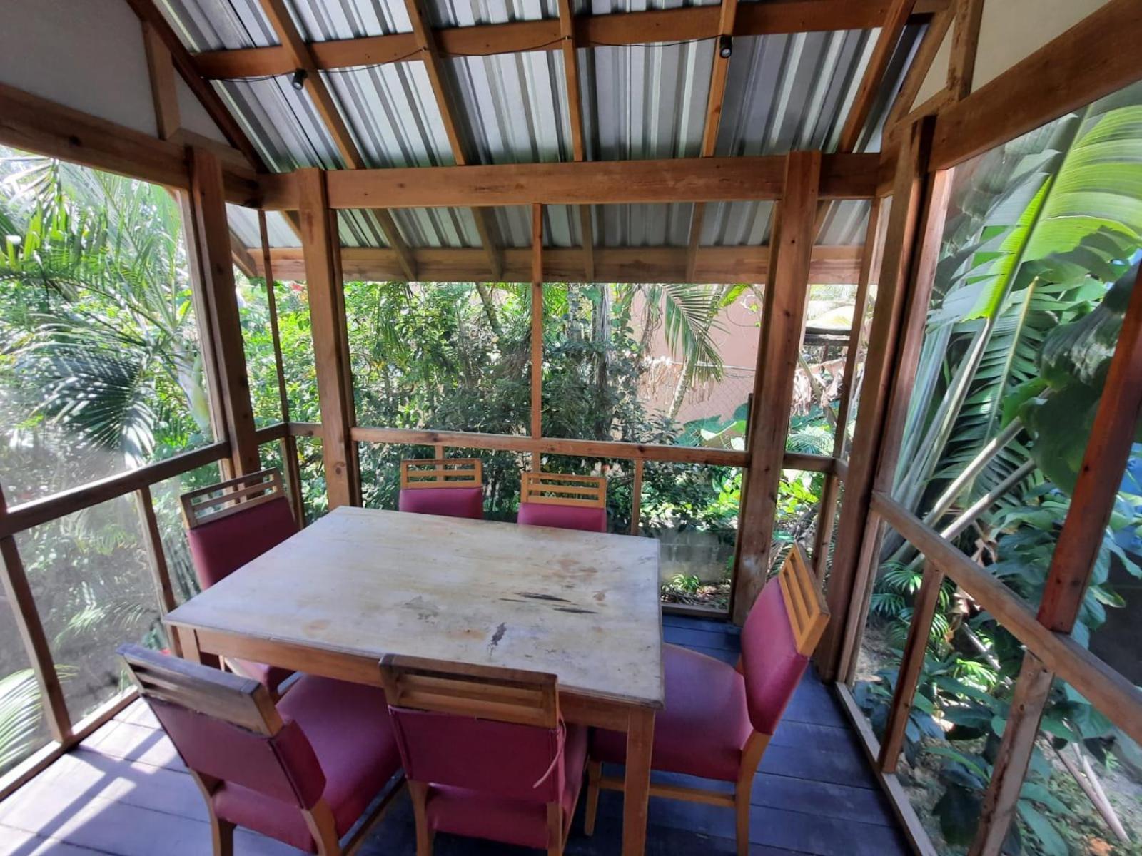 Roatan Backpackers' Hostel Sandy Bay Buitenkant foto