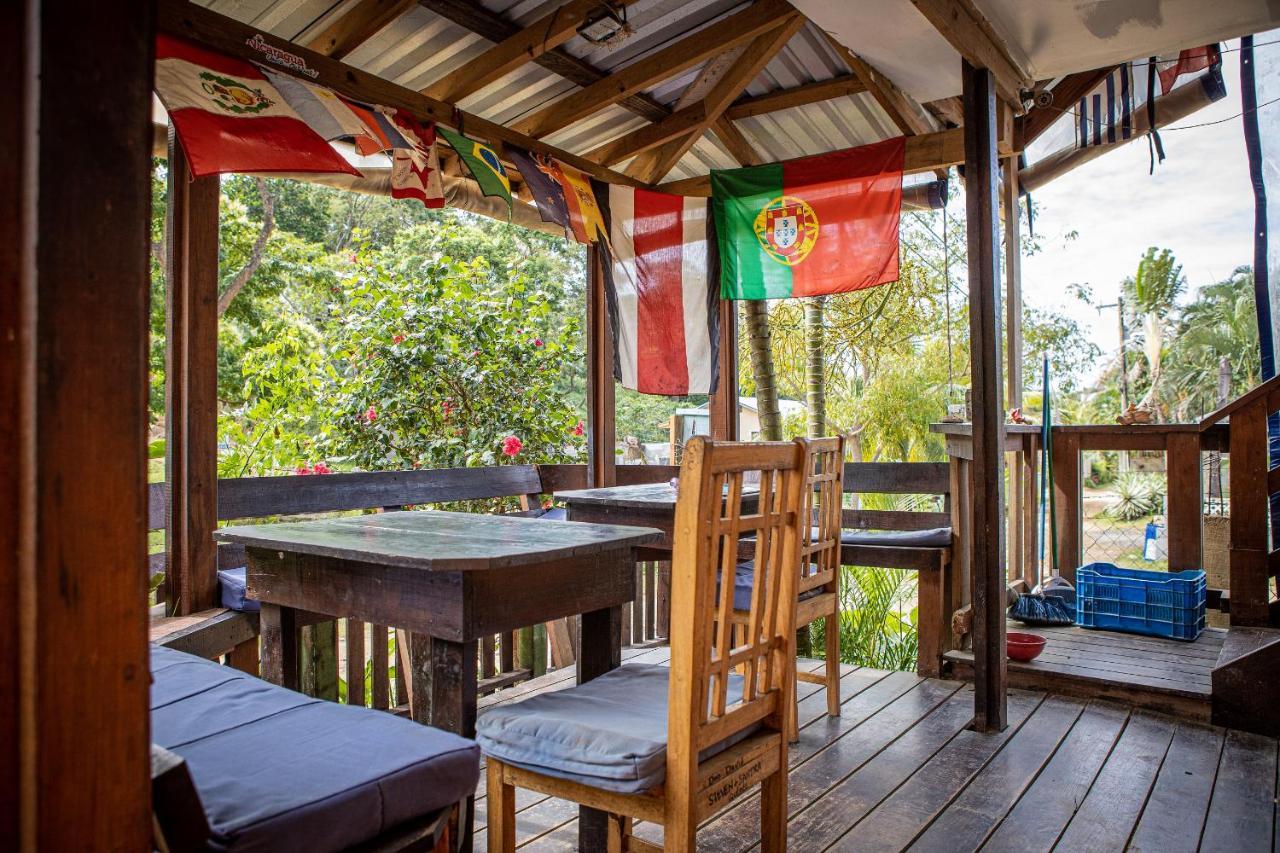 Roatan Backpackers' Hostel Sandy Bay Buitenkant foto